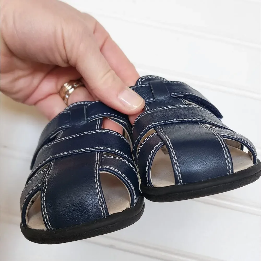 See Kai Run Navy Fisherman Sandals Size 5 Toddler